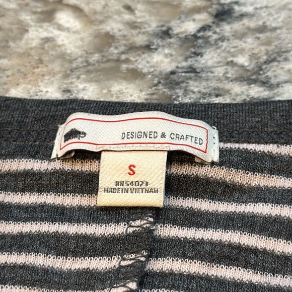 Gap | Striped Waffle Henley Long Sleeve Shirt (flaw) White Gray Sizes XS S M - Picture 7 of 11